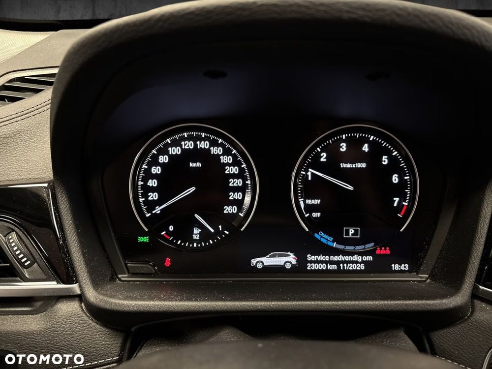 BMW X1 xDrive25e xLine - 11