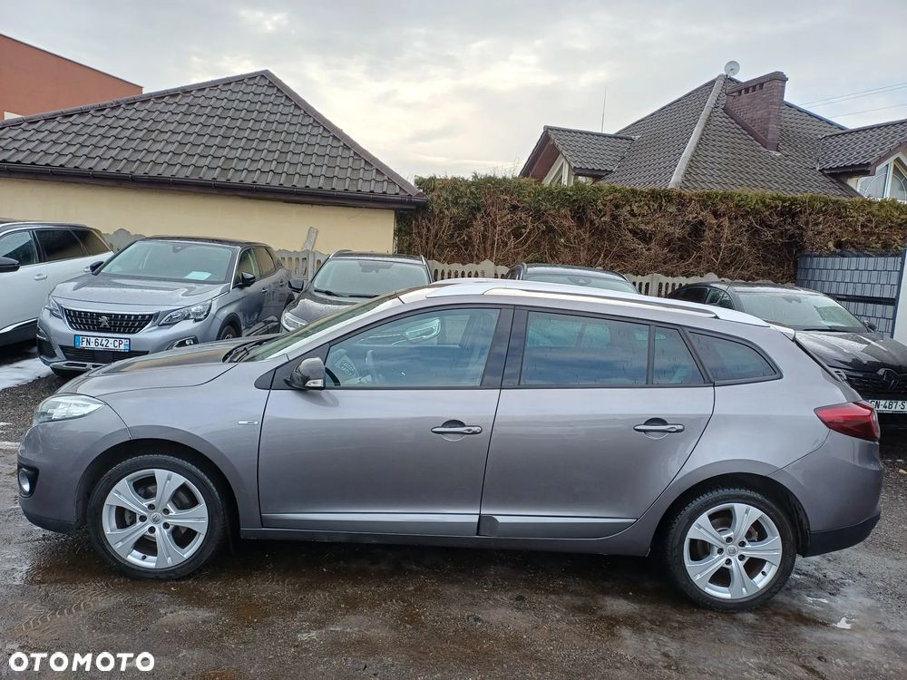 Renault Megane ENERGY TCe 115 Start & Stop Bose Edition - 4
