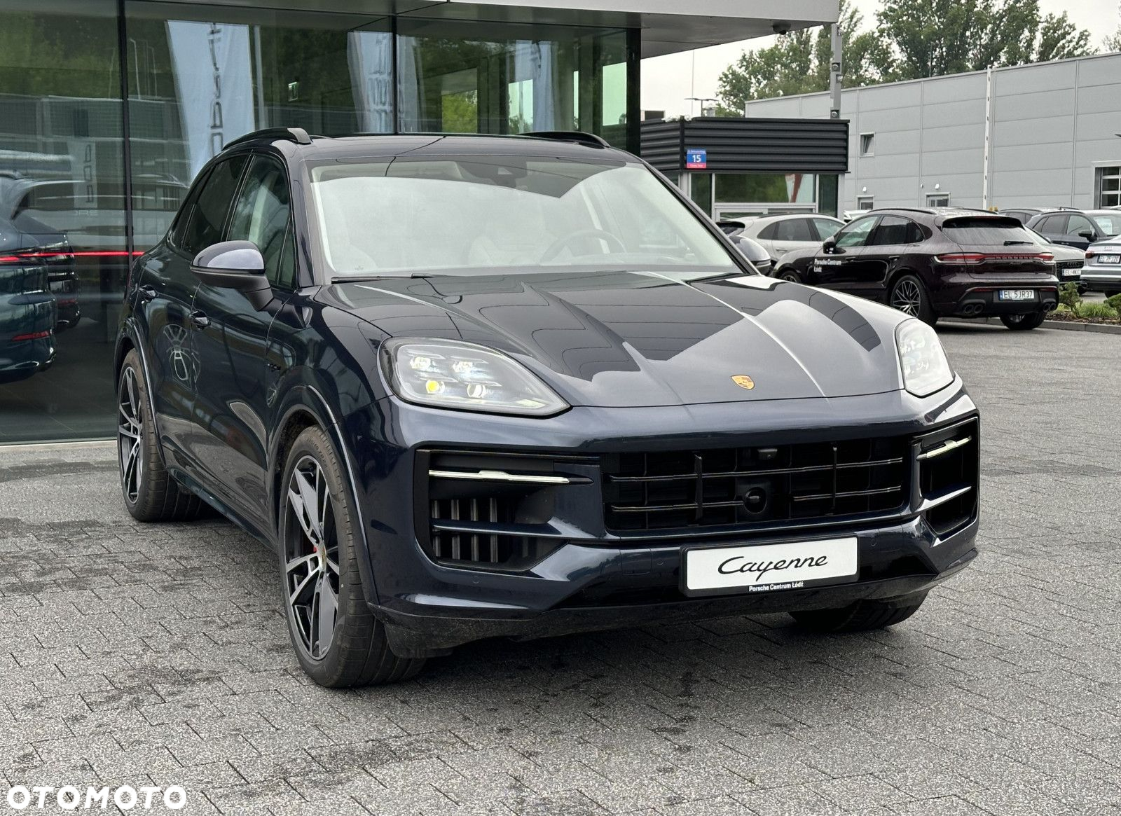Porsche Cayenne - 3