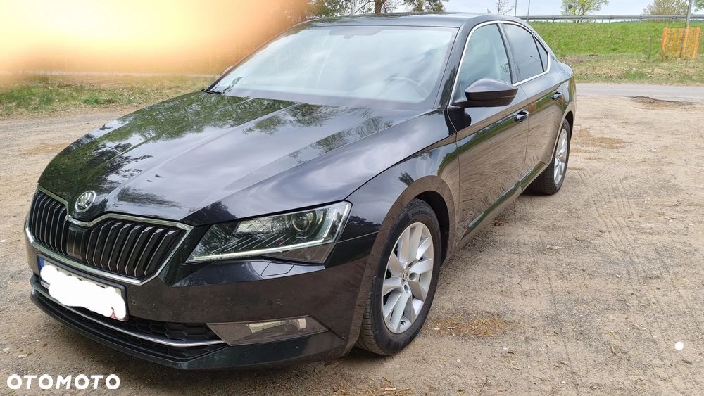 Skoda Superb 2.0 TDI Style DSG - 2