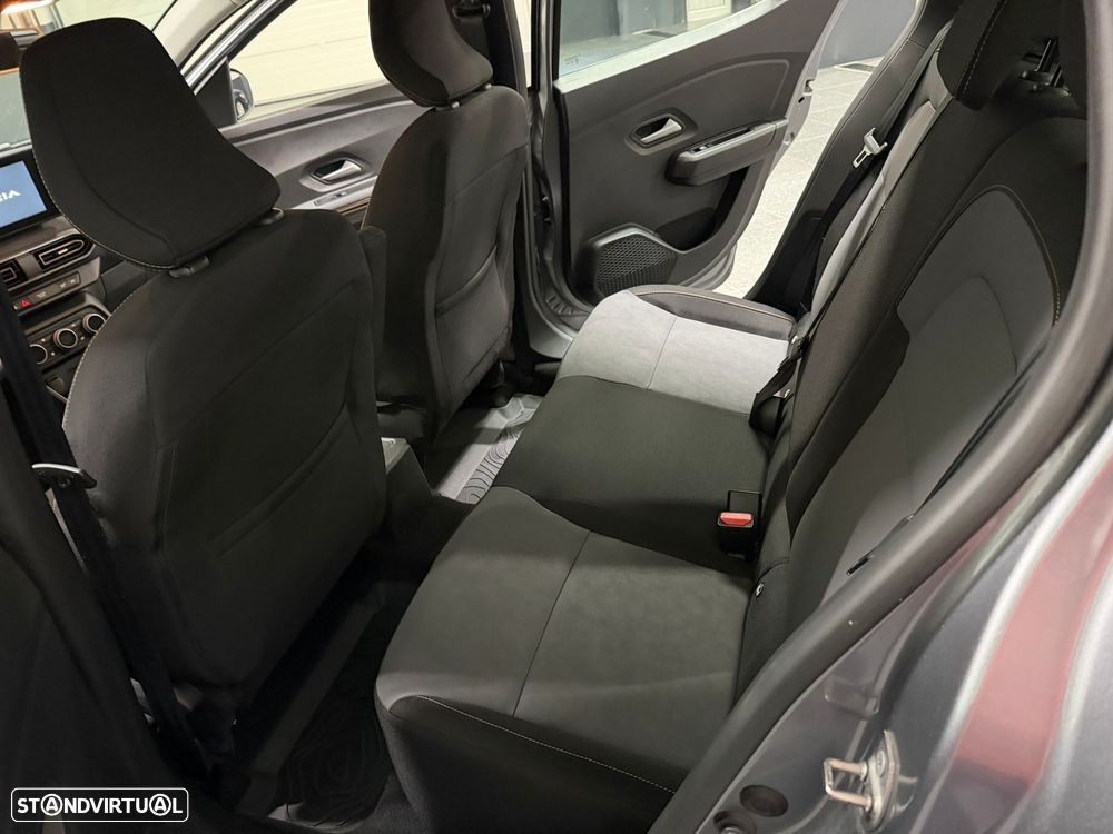 Dacia Sandero - 26