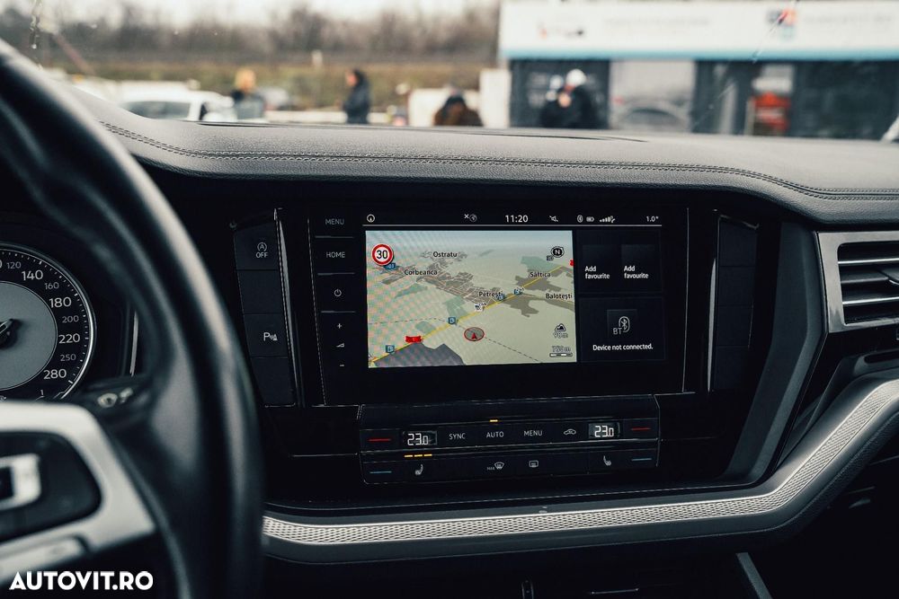 Volkswagen Touareg - 9