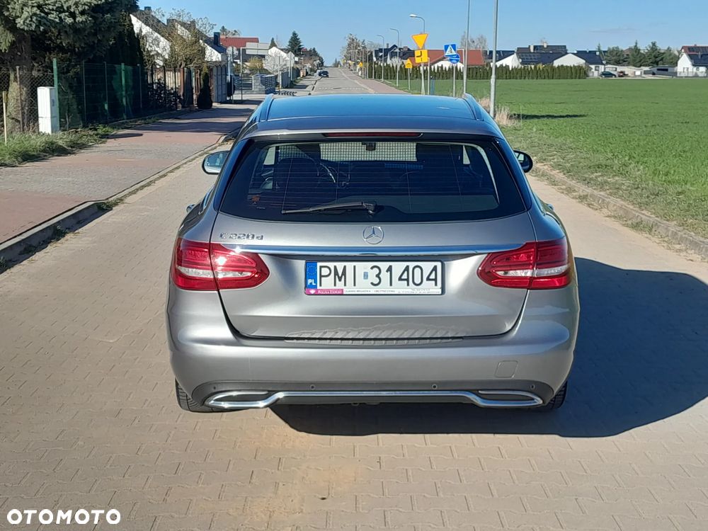 Mercedes-Benz Klasa C 220 CDI 7G-TRONIC Edition - 4