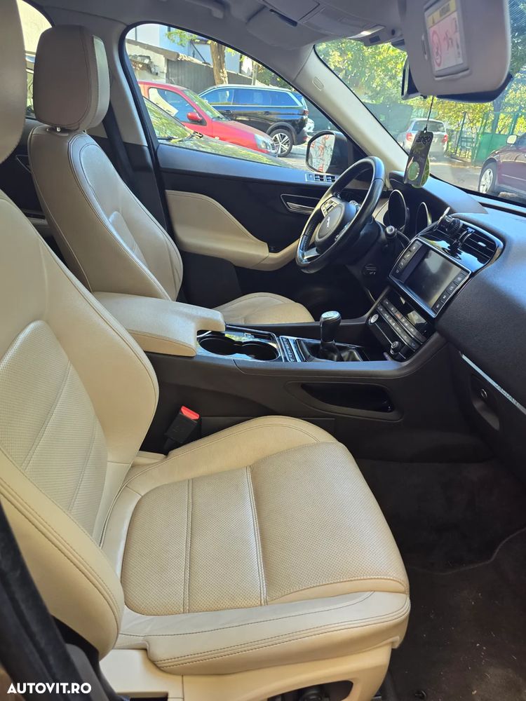 Jaguar F-Pace 20d AWD Portfolio - 5