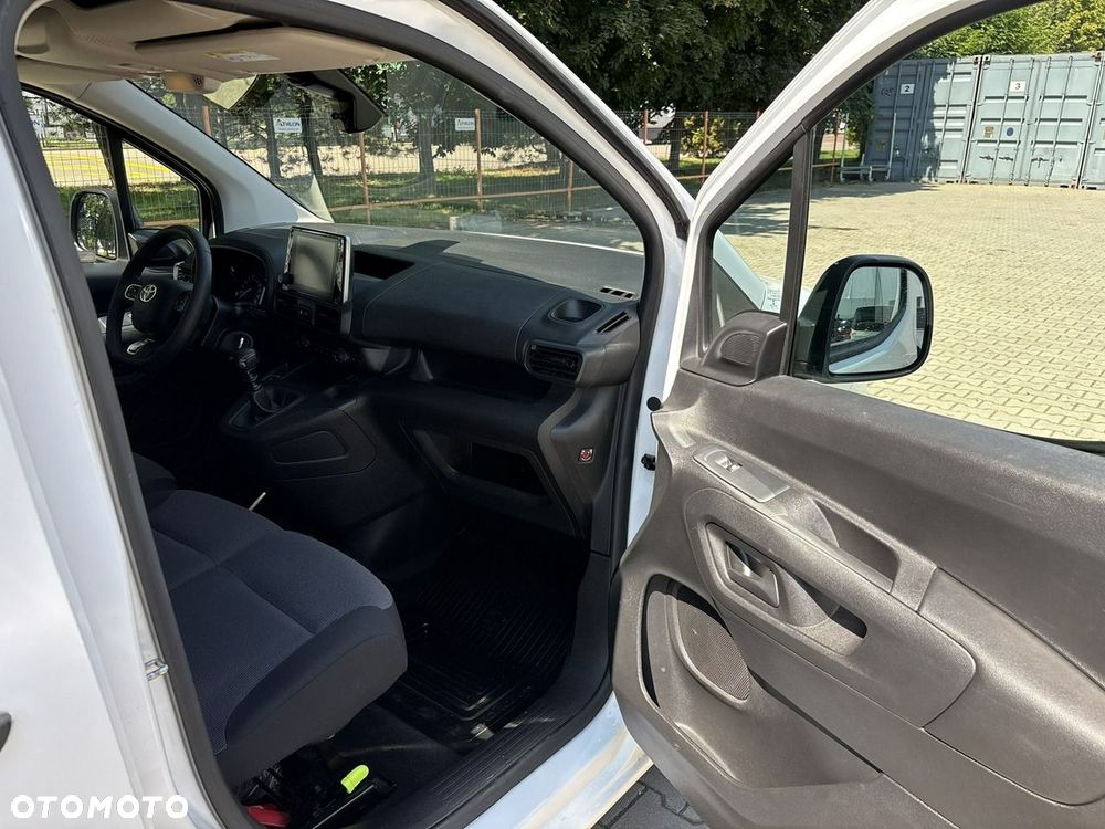 Toyota Proace City - 15