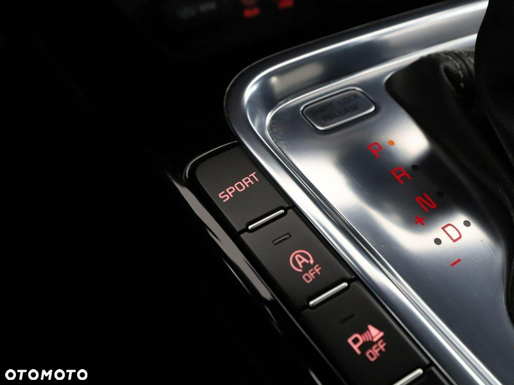 Kia ProCeed 1.6 CRDi GT Line DCT - 28