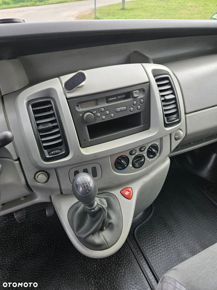 Opel Vivaro - 28