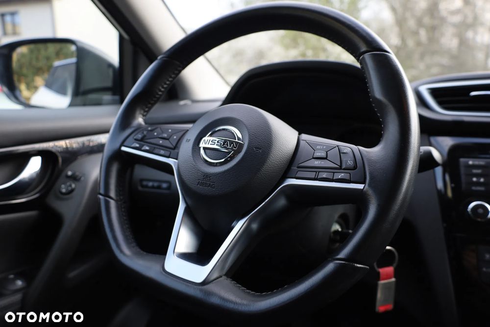 Nissan Qashqai 1.3 DIG-T N-Connecta - 10