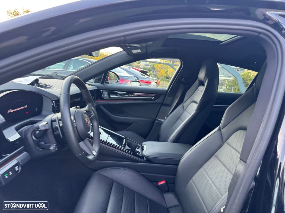 Porsche Panamera 4 E-Hybrid - 53