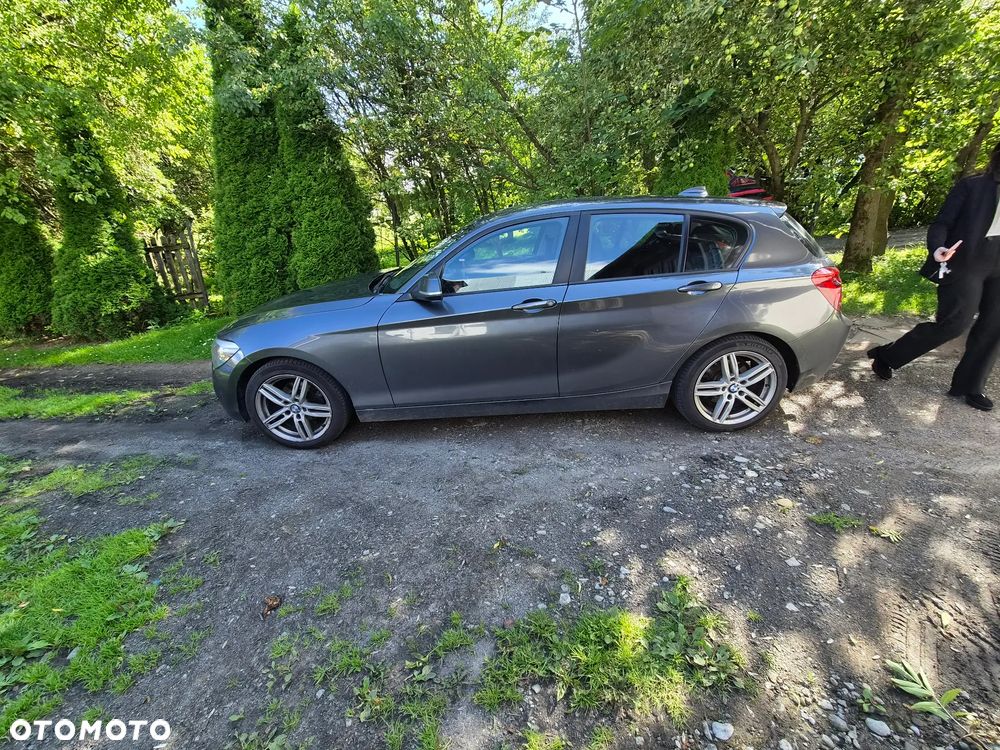 BMW Seria 1 116i - 4