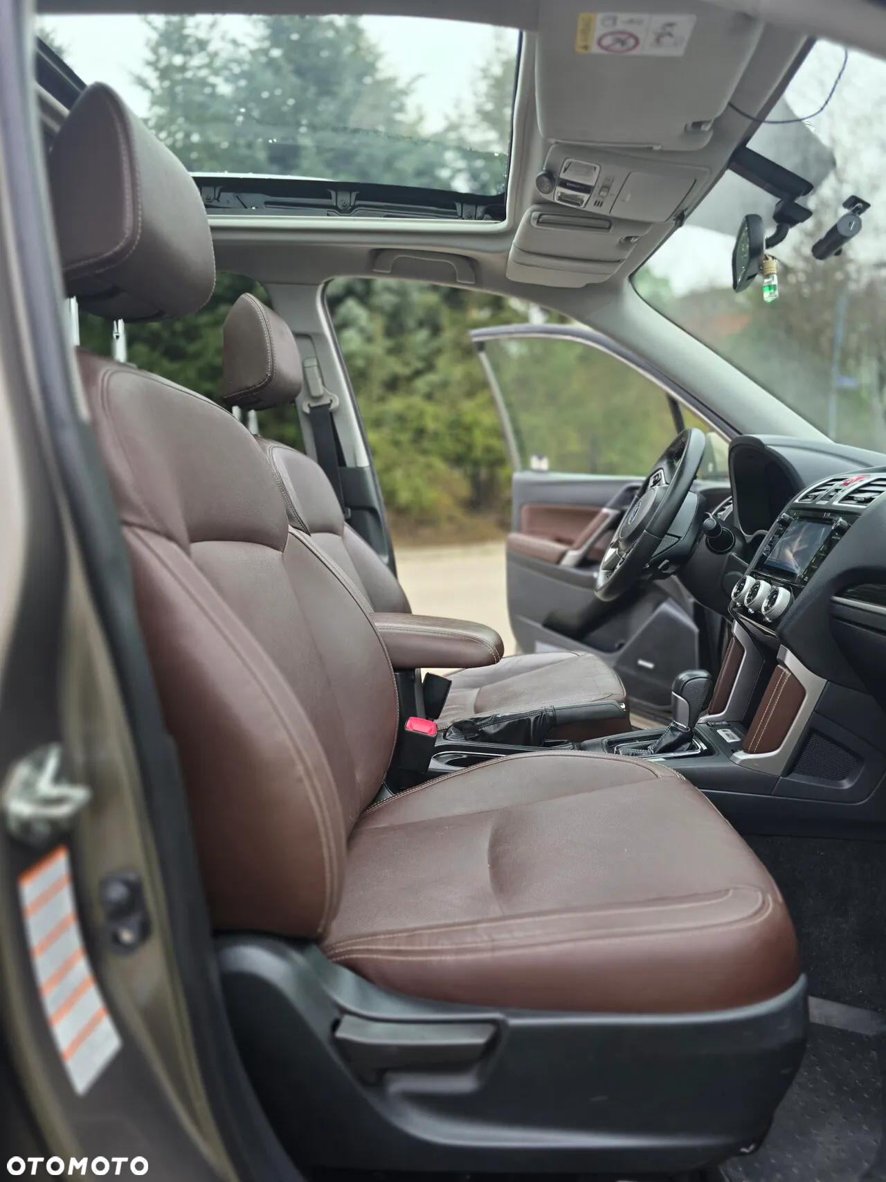 Subaru Forester 2.0 XT Platinum Lineartronic - 12