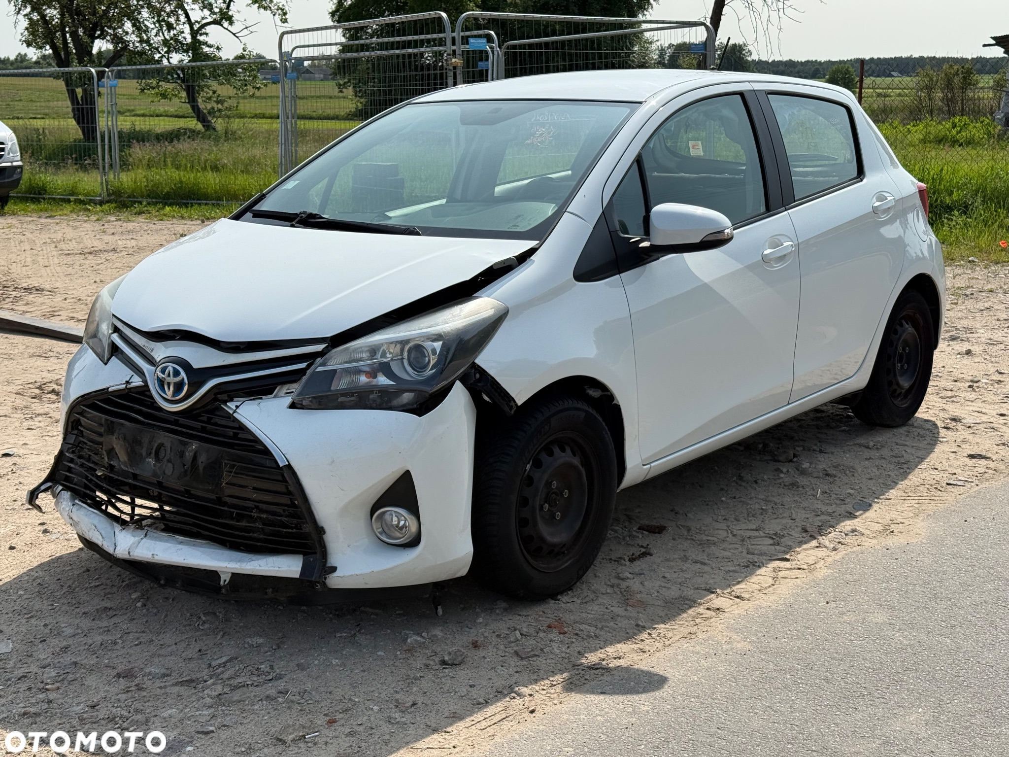 Toyota Yaris Hybrid 1.5 VVT-i Comfort - 3