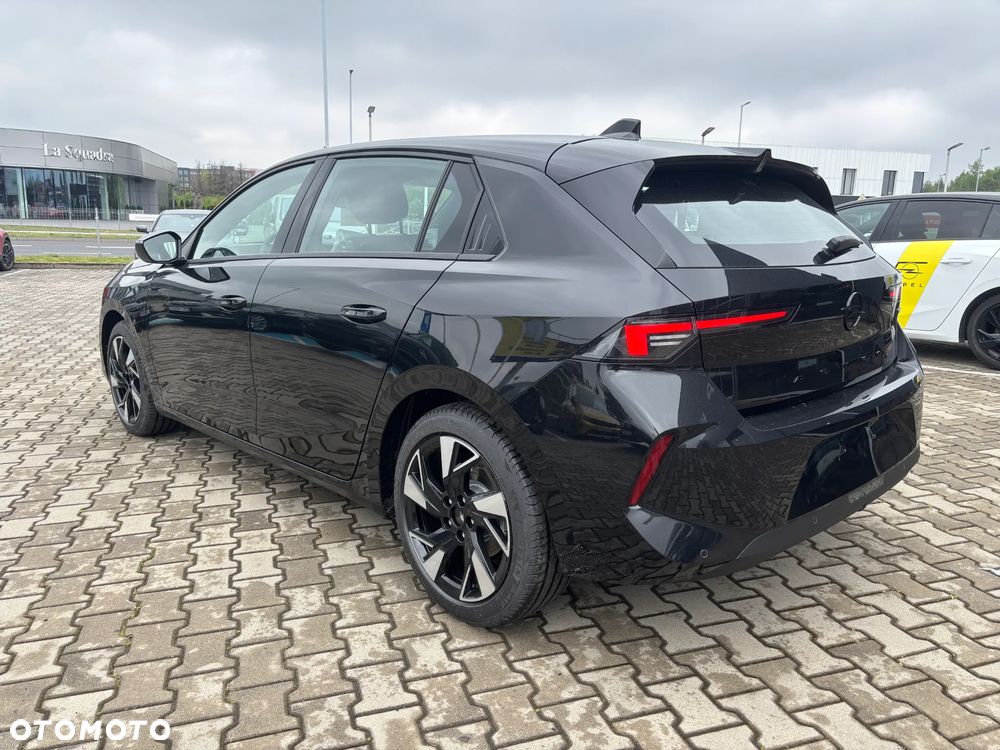 Opel Astra 1.2 T mHEV Business Edition eDTC - 8