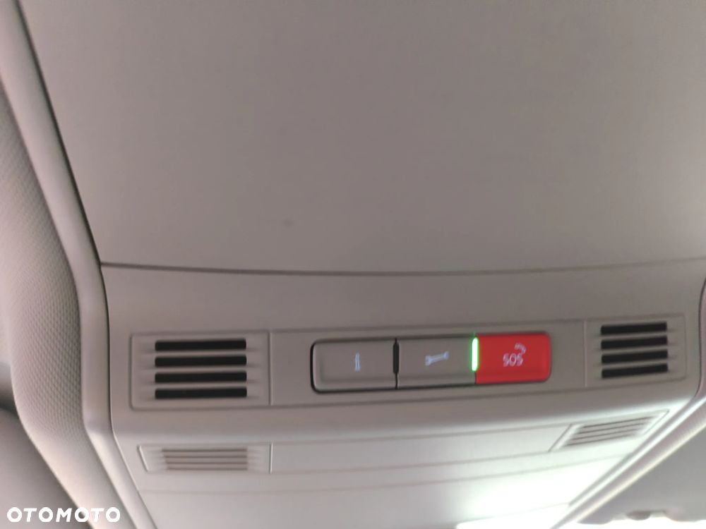 Volkswagen Touran - 20