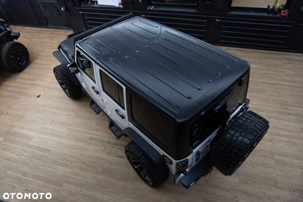 Jeep Wrangler 3.6 Unlim Sahara - 13