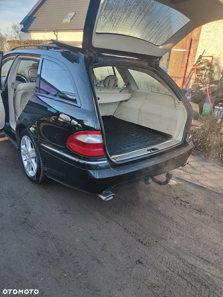 Mercedes-Benz Klasa E 320 T Avantgarde - 9