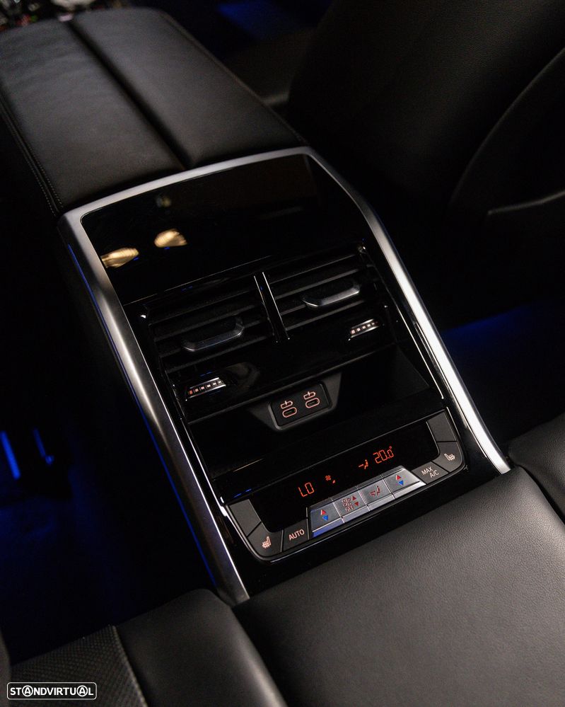 BMW 840 Gran Coupé d xDrive Pack M - 19