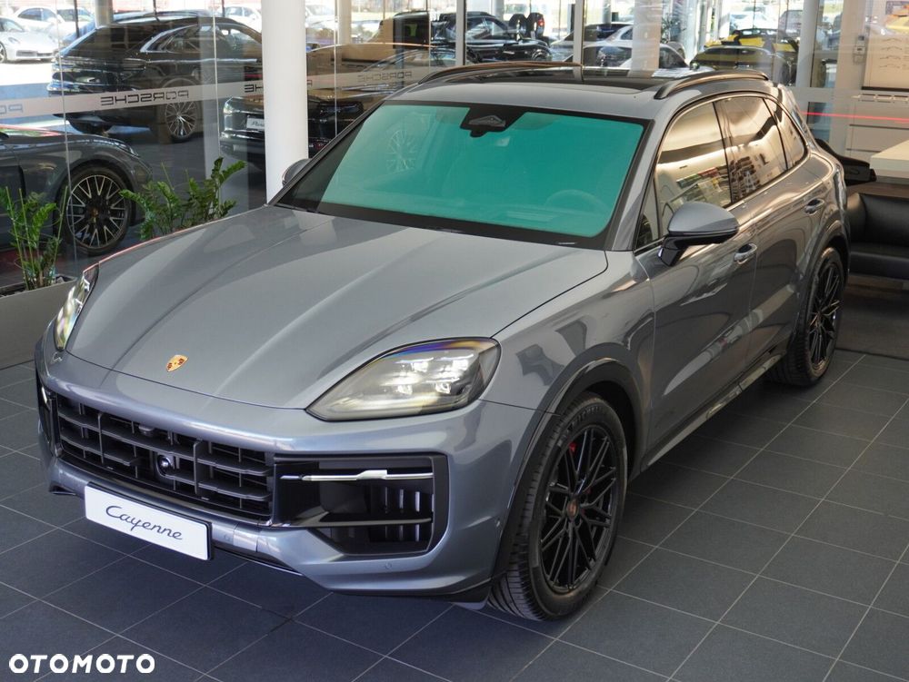 Porsche Cayenne GTS - 5