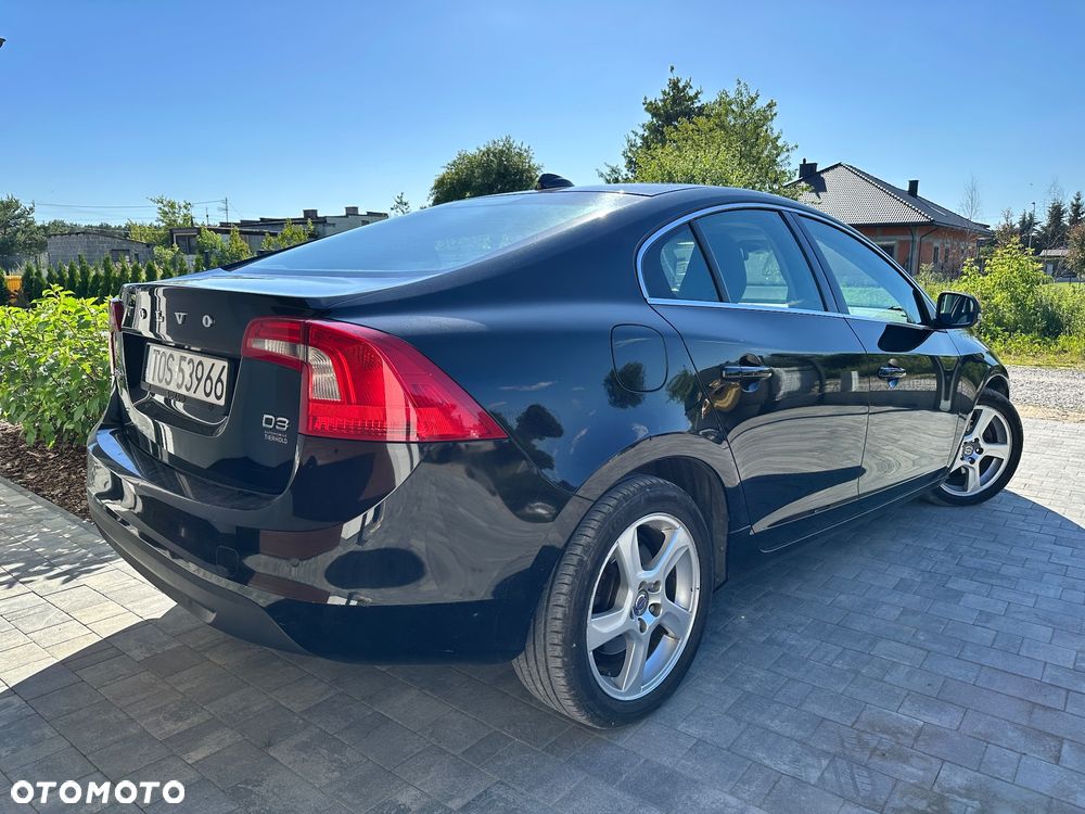 Volvo S60 D3 Geartronic Momentum - 3