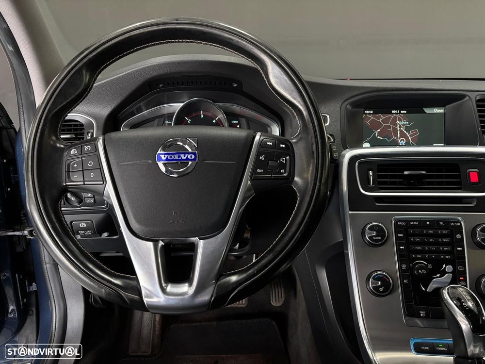 Volvo V60 2.4 D6 Summum AWD Phev - 11