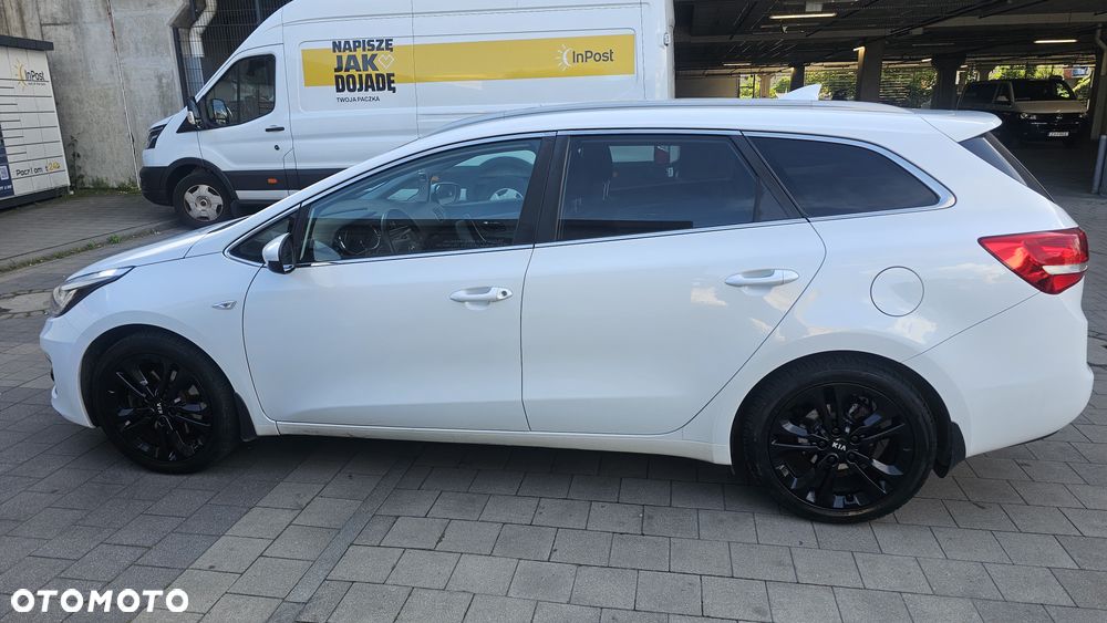 Kia Ceed - 4