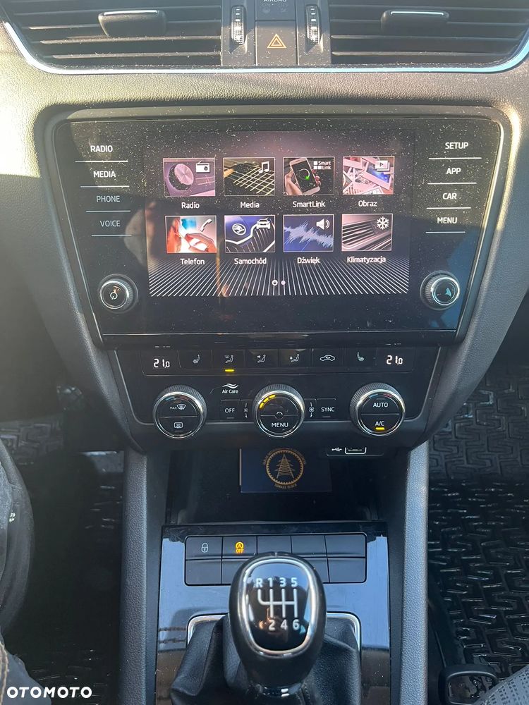 Skoda Octavia 1.5 TSI ACT Active - 10