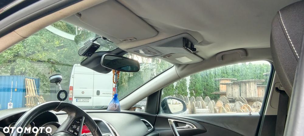 Opel Astra 1.6 T Sport - 8