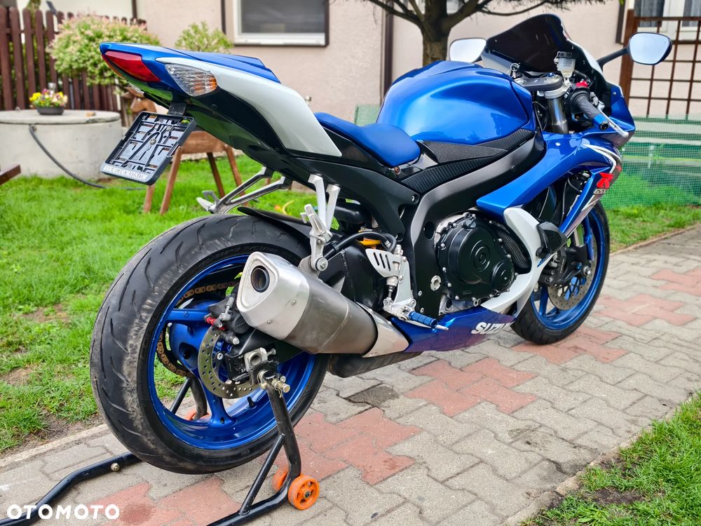 Suzuki GSX-R - 4