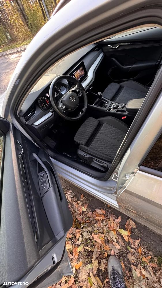 Skoda Octavia Combi 2.0 TDI Clever - 19