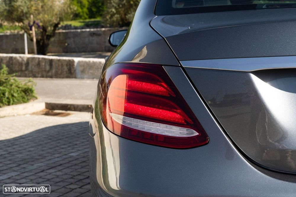 Mercedes-Benz E 220 d Avantgarde - 53