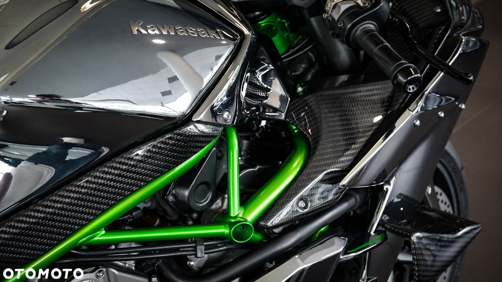 Kawasaki H2 - 28