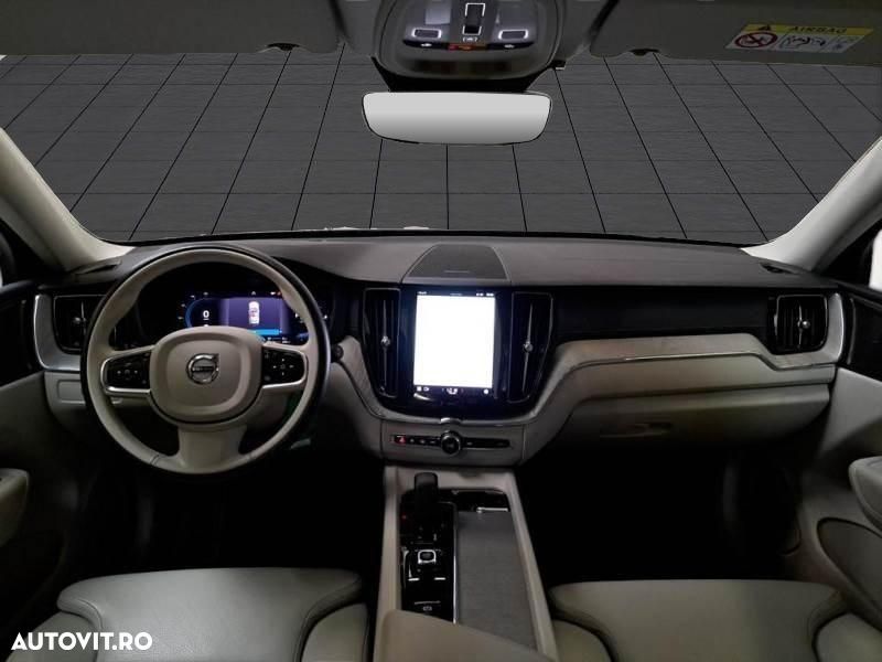Volvo XC 60 T6 AWD Recharge Plus Bright - 12
