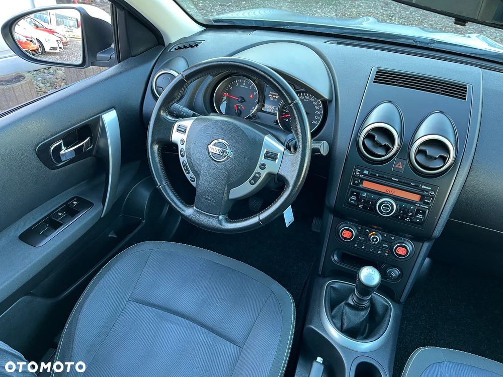 Nissan Qashqai+2 - 18