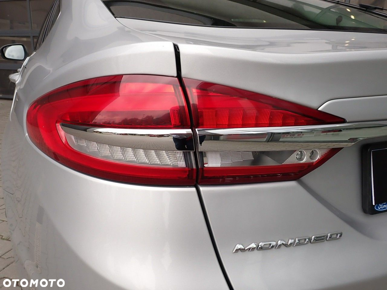 Ford Mondeo - 12