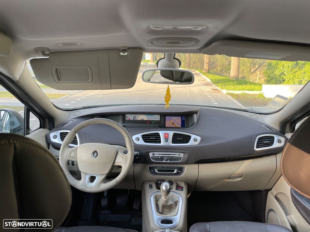 Renault Grand Scénic - 8