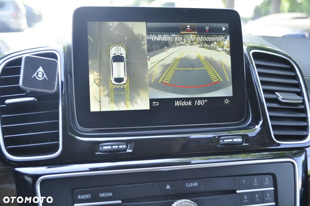 Mercedes-Benz GLE - 25
