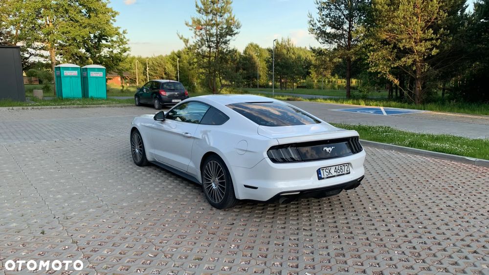 Ford Mustang 3.7 V6 - 8