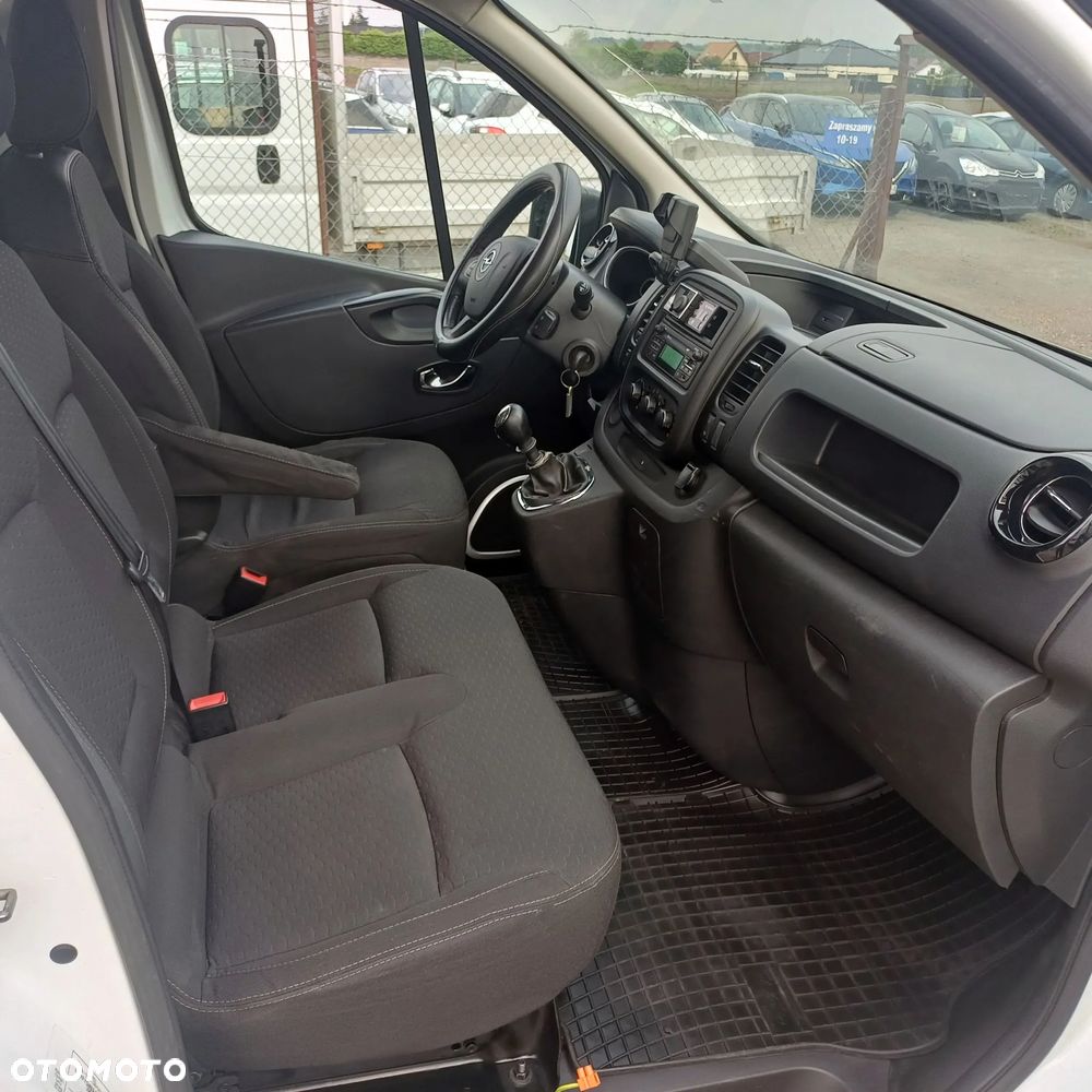 Opel Vivaro B - 10
