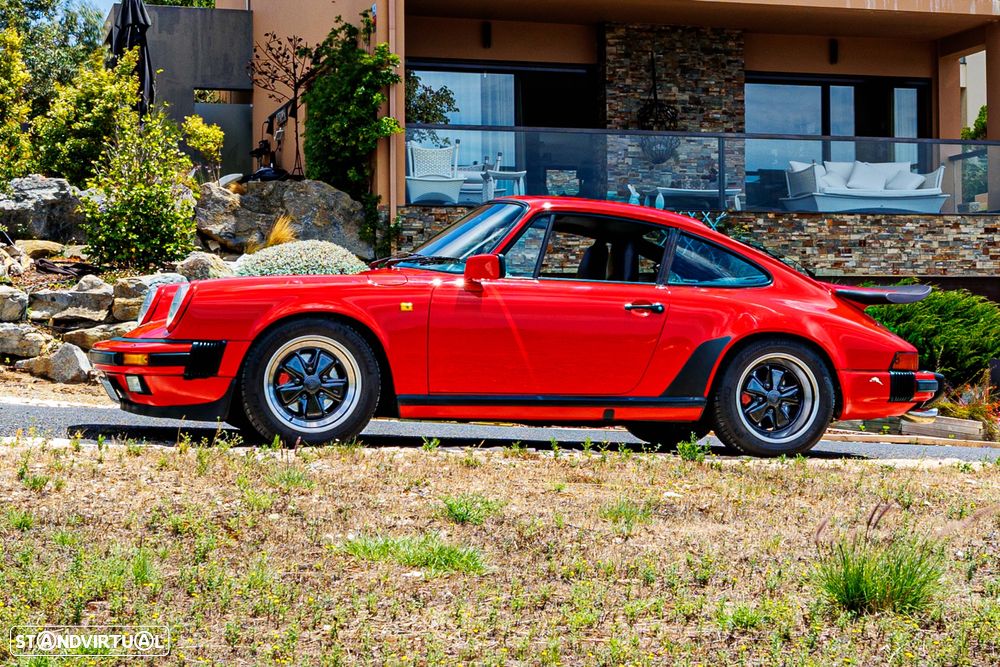Porsche 911 Série G - 1