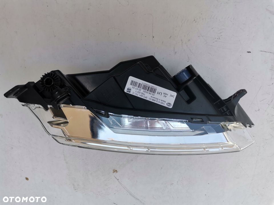 Seat Leon Fr III Lift 2017- Halogen Led Oryginał Nowy 5F0941702 5F0941701 - 5