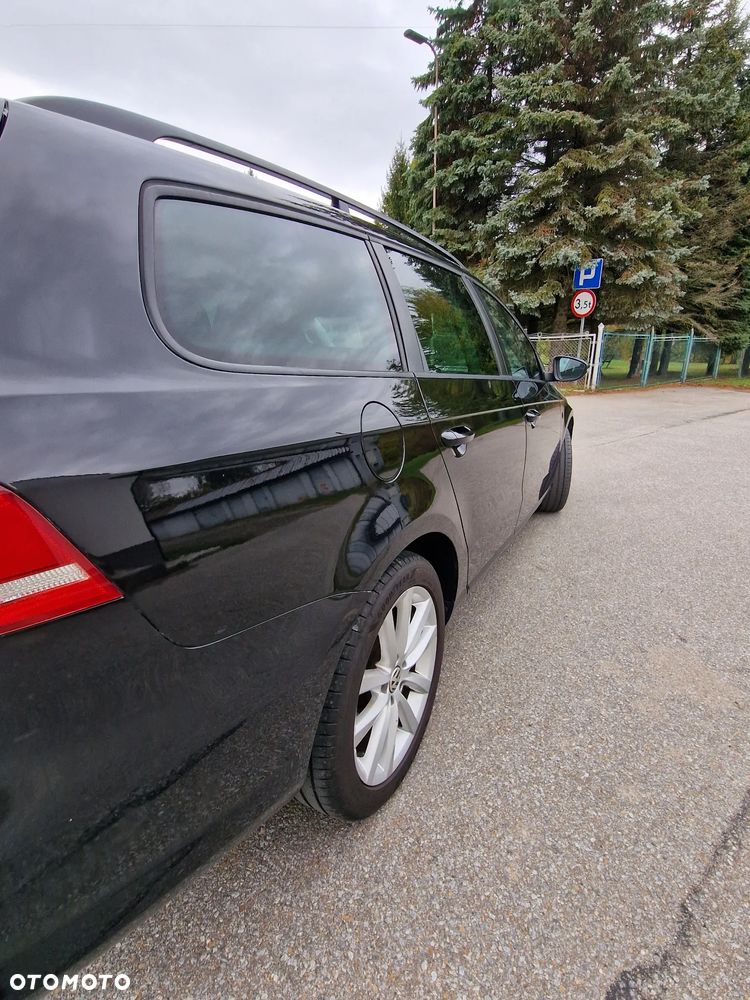 Volkswagen Passat - 24