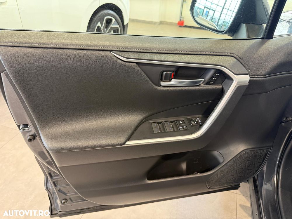 Toyota RAV4 2.5 VVT-iE 4x4 Luxury - 15