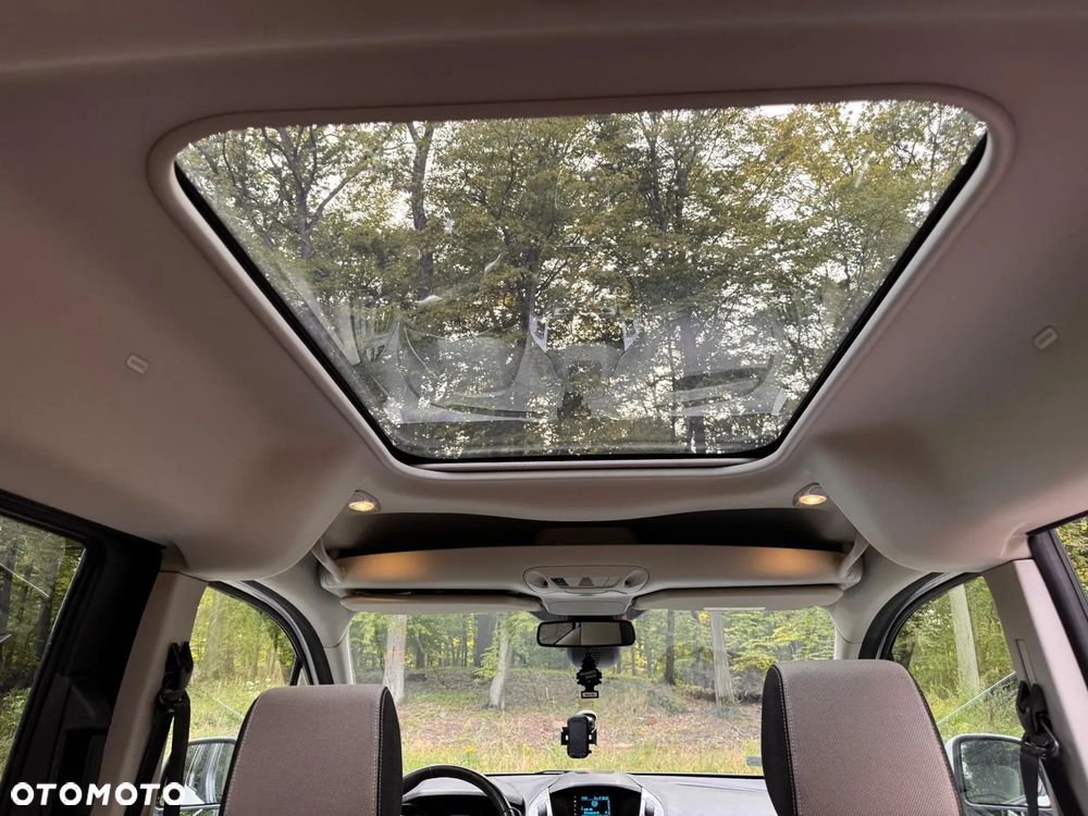 Ford Tourneo Connect 1.6 TDCi Titanium - 16