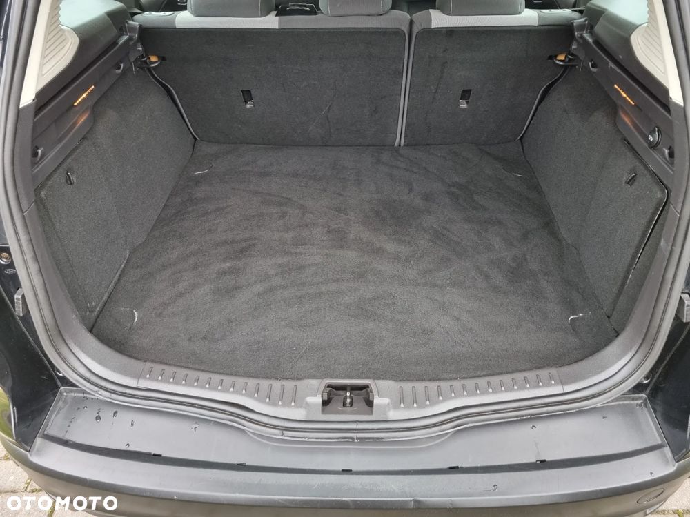 Ford Focus 1.6 TDCi DPF Champions Edition - 9