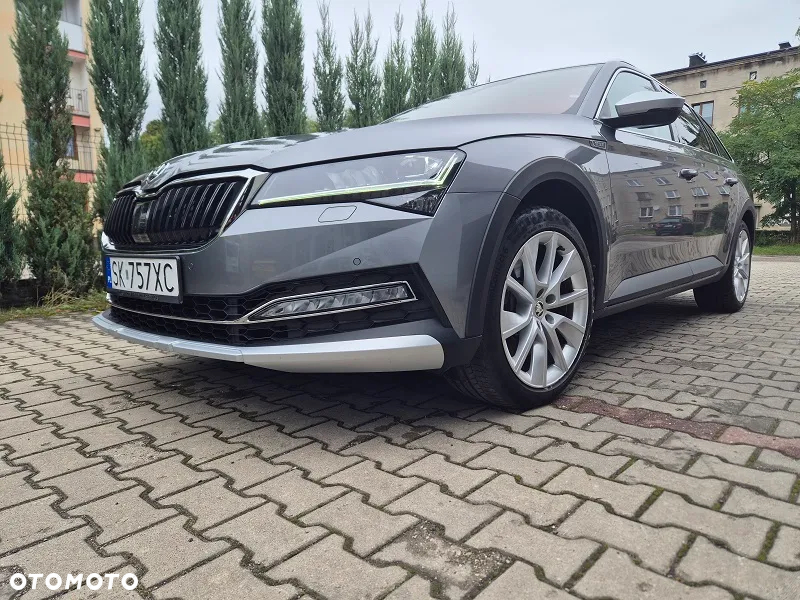 Skoda Superb 2.0 TSI 4x4 Scout DSG - 3