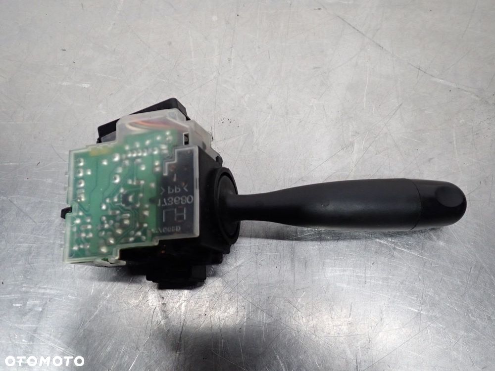 PRZEŁĄCZNIK WYCIERACZEK SUBARU JUSTY IV  173680 - 3