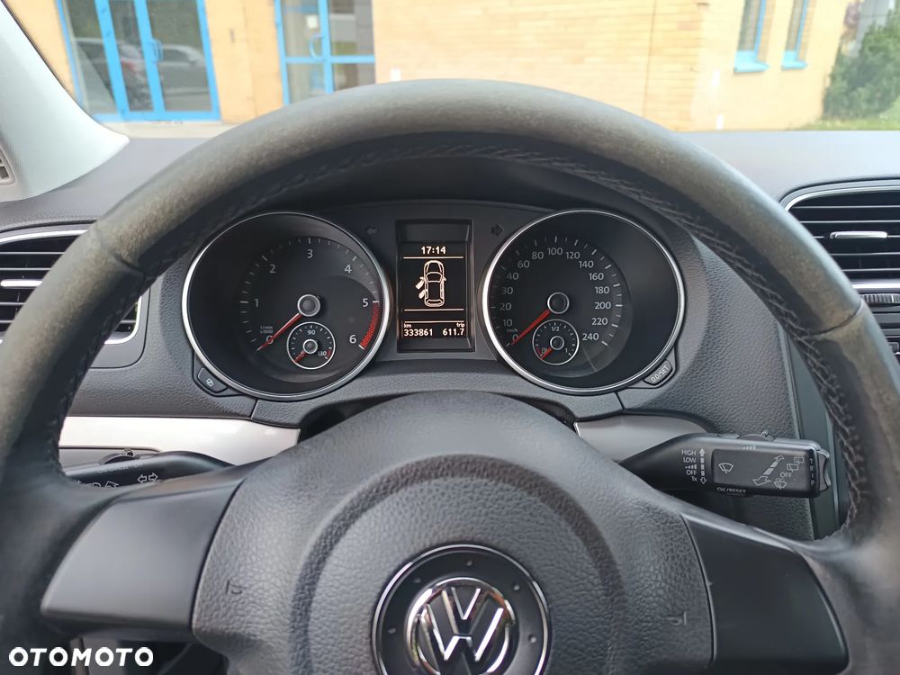 Volkswagen Golf - 10