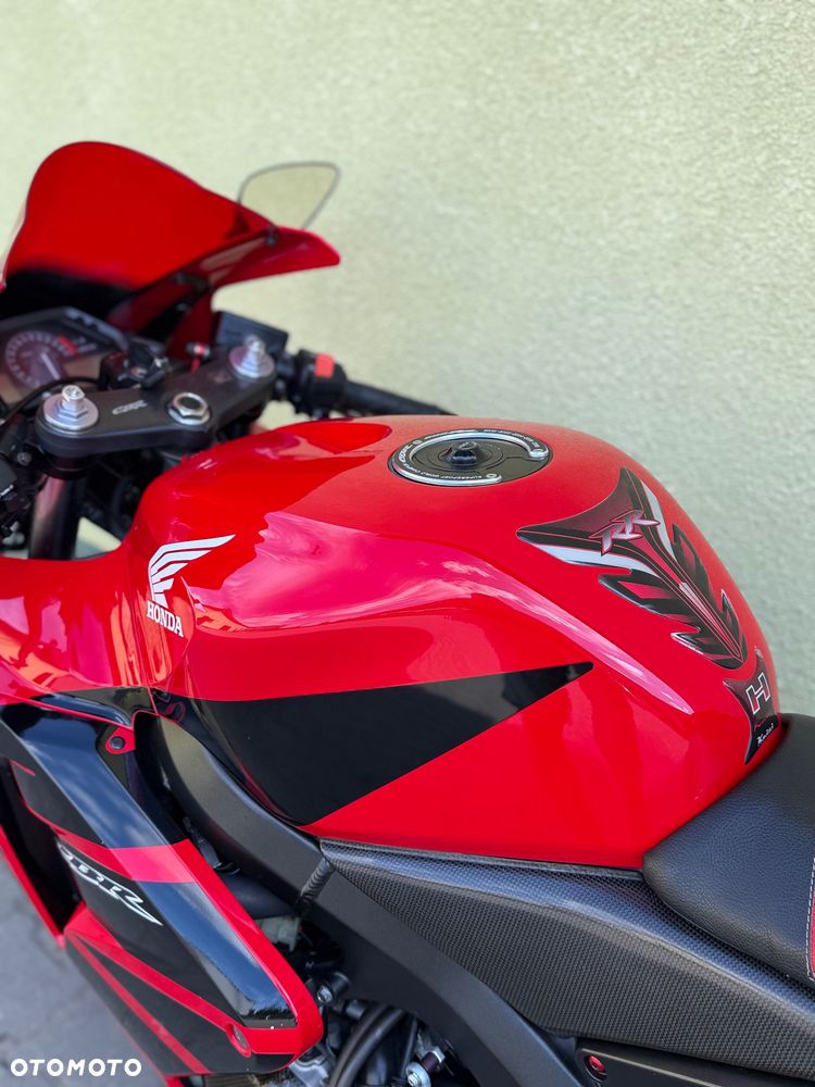 Honda CBR - 33