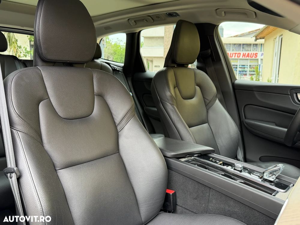 Volvo XC 60 T8 AWD Recharge Geartronic Inscription Expression - 5