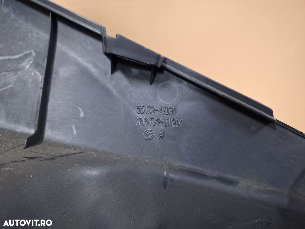 Ornament lateral consola centrala fata stanga TOYOTA PRIUS _W3_ 2008 - >1.8 Hybrid 2ZR-FXE 55433-47020 - 1